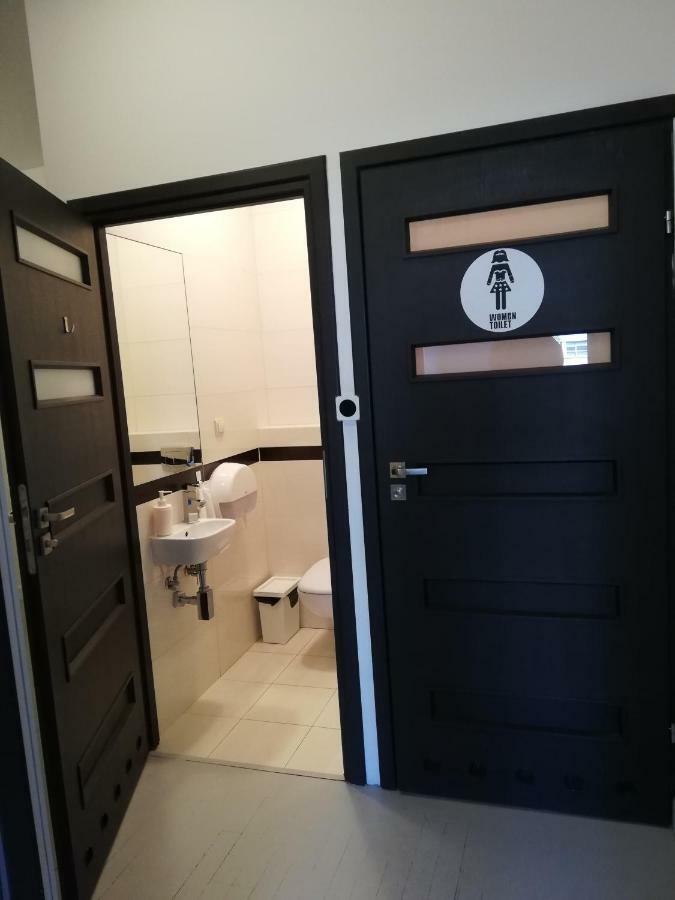 Sport Hostel Chodakowska Warszawa Varsavia Esterno foto